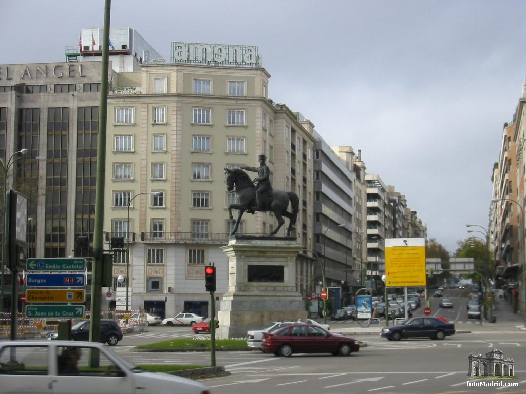 Estatua del Marqus del Duero