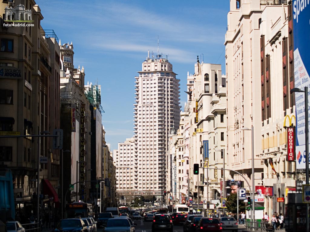 Gran Va. Torre de Madrid