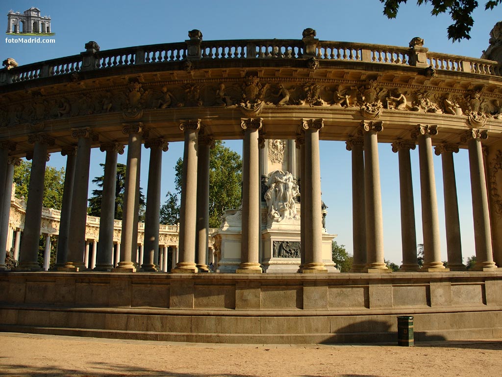 Monumento a Alfonso XII