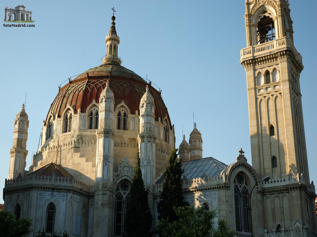 Iglesia de San Manuel y San Benito