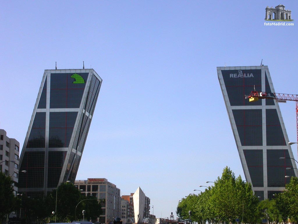 Puerta de Europa