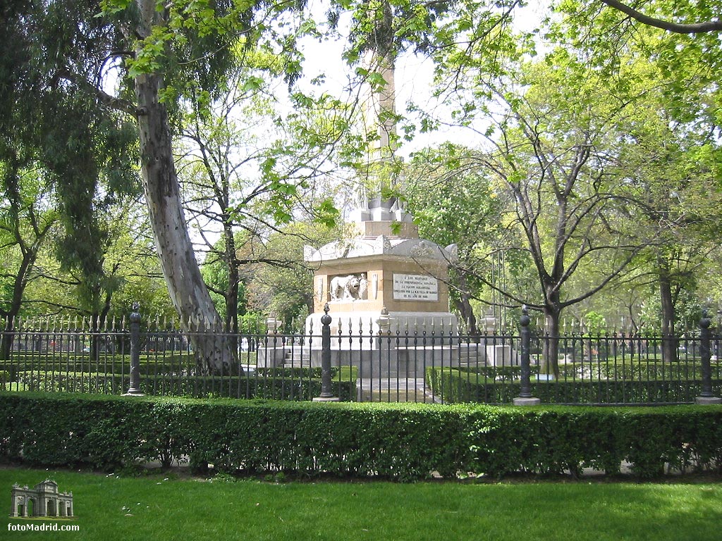 Monumento vctimas del 2 de mayo