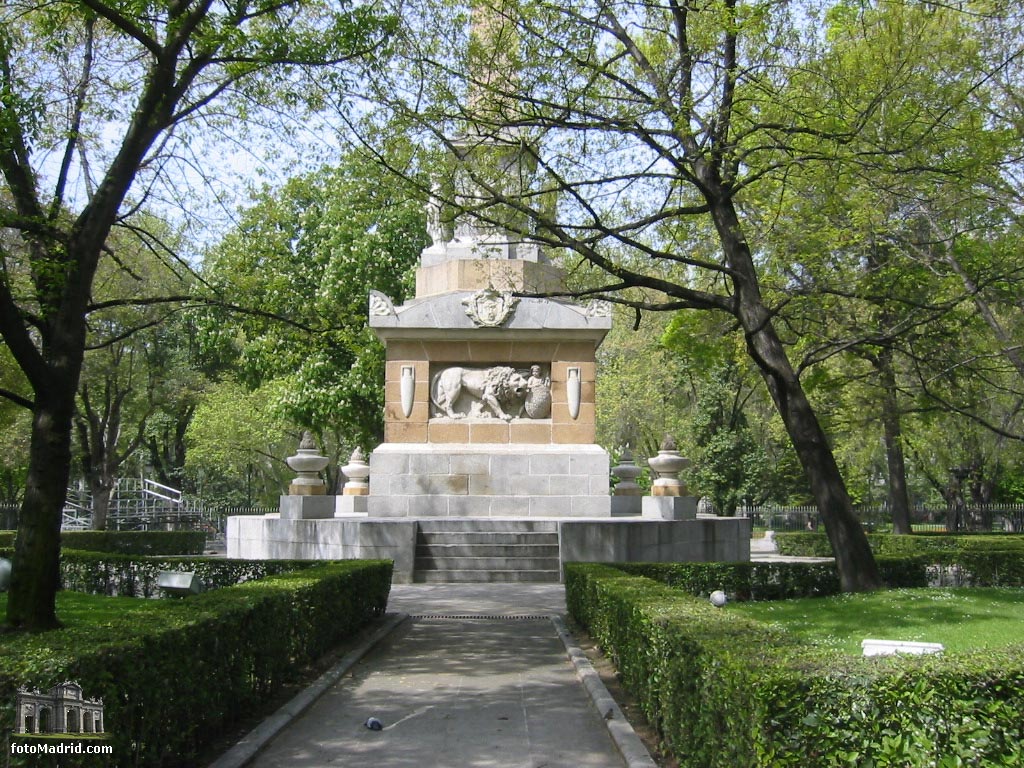 Monumento vctimas del 2 de mayo