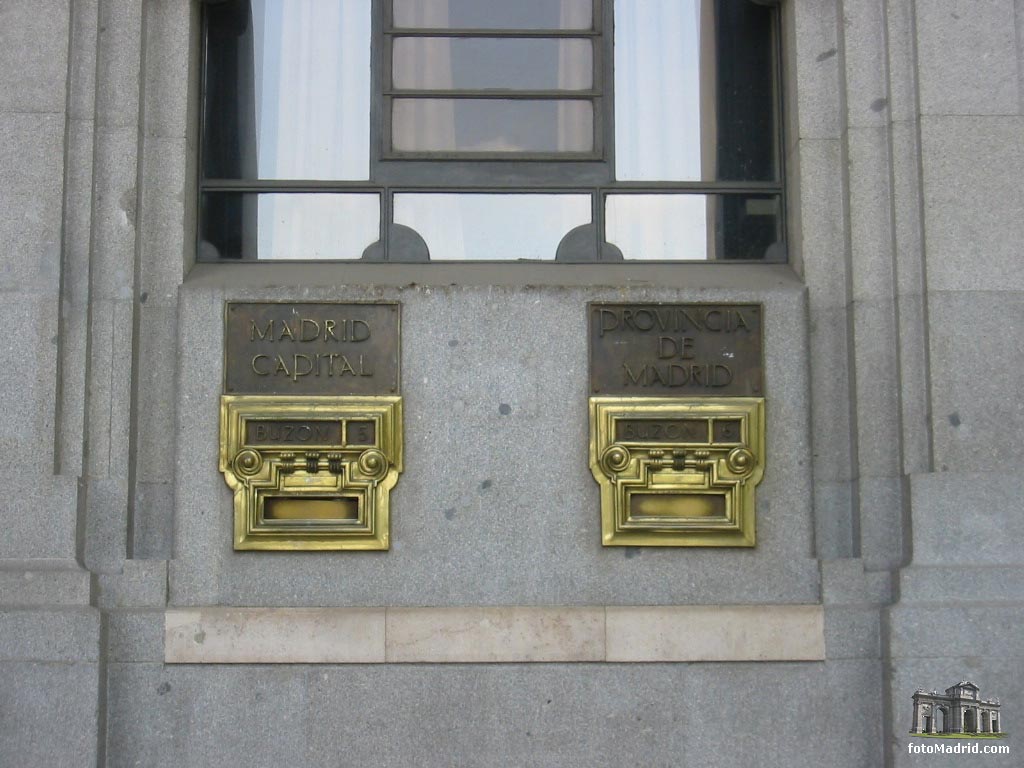 Palacio de Comunicaciones - Correos