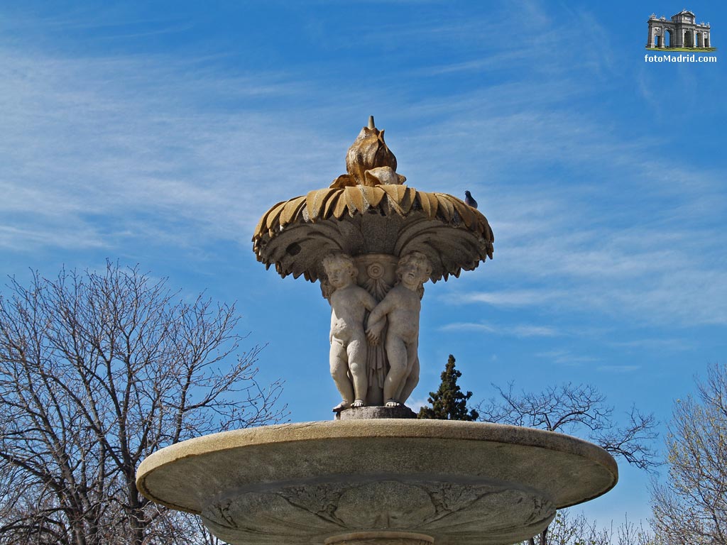 Detalle superior de la Fuente de la Alcachofa