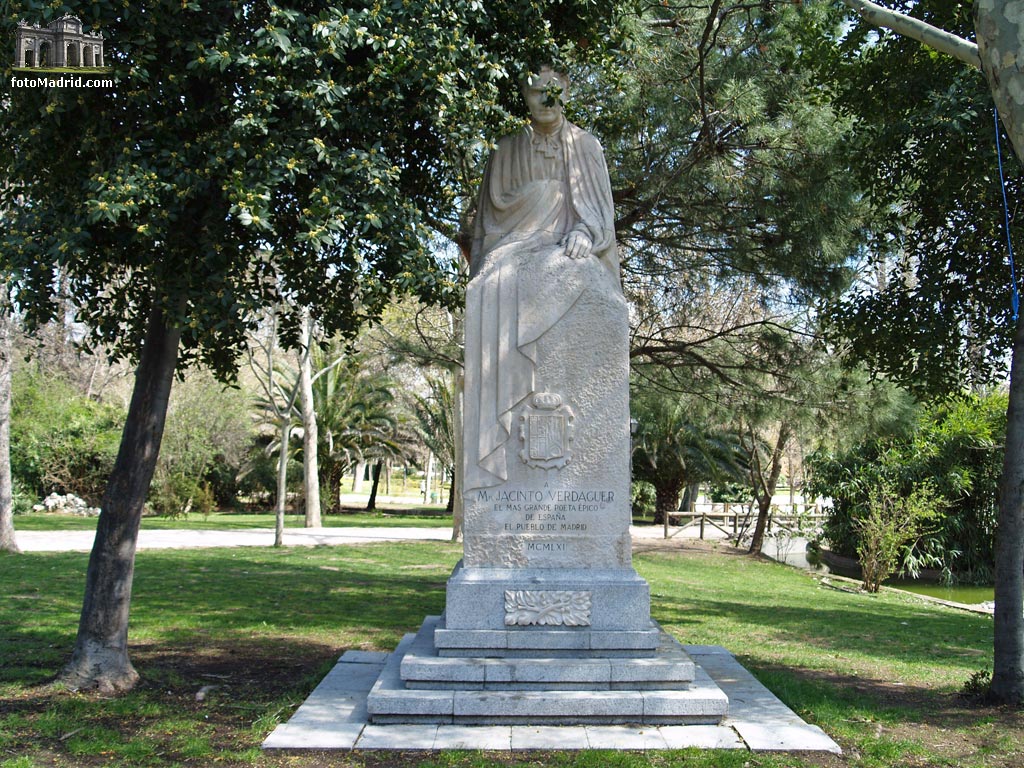 Monumento a Jacinto Verdaguer