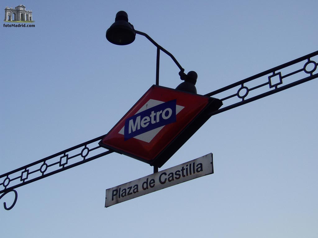 Boca de Metro en Plaza de Castilla