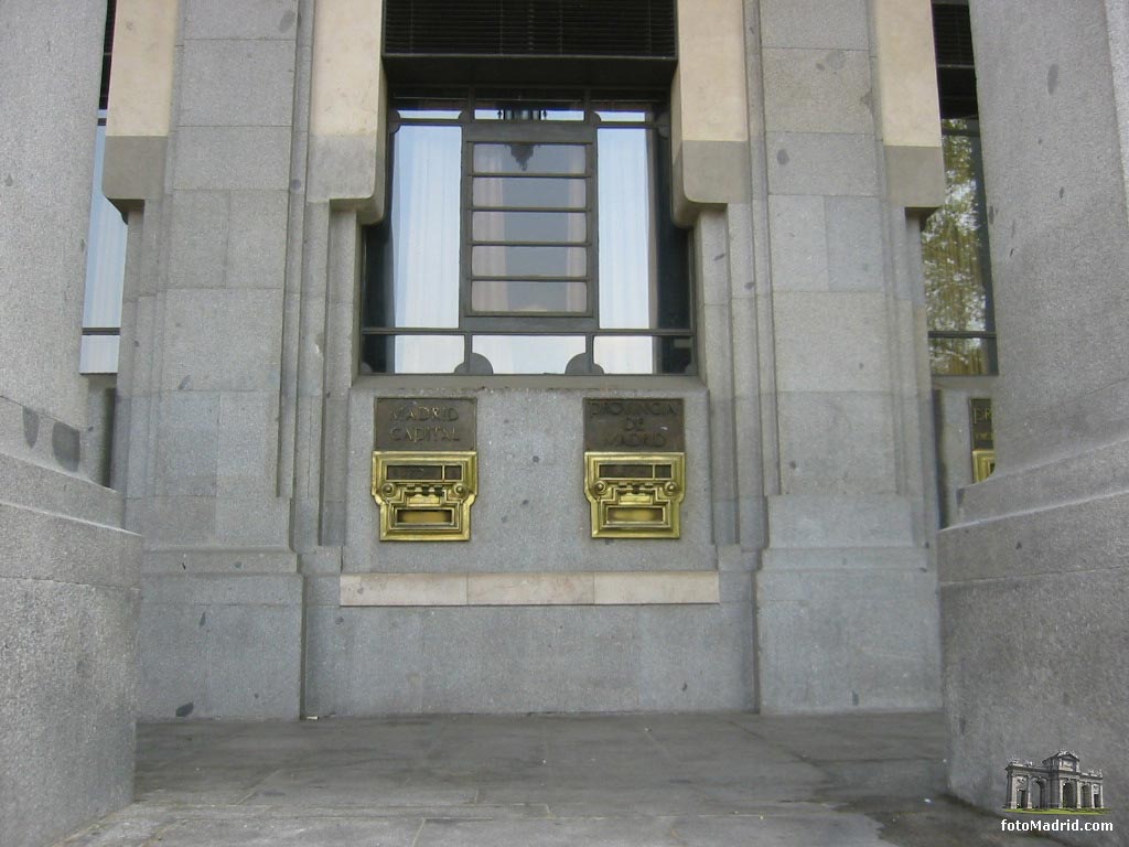 Palacio de Comunicaciones - Correos